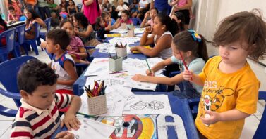 Voluntários abordam consumo consciente da água em ação especial destinada às crianças do bairro do Jurunas