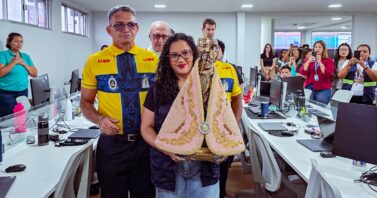 Imagem Peregrina de Nossa Senhora de Nazaré visita a Águas do Pará e emociona colaboradores, em Belém